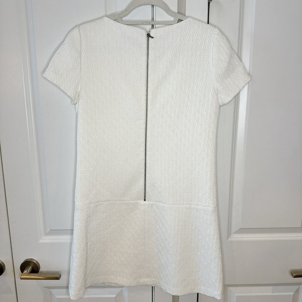 ALICE + OLIVIA Liv Dress White Drop Waist Textured Short Sleeve | 8 - Picture 9 of 11